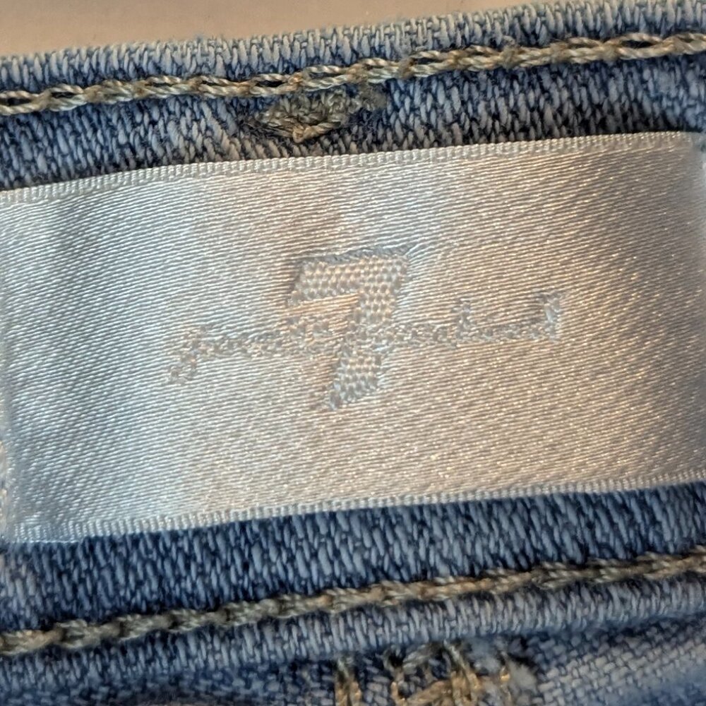 7 For All Mankind Original Bootcut Light Wash Size 26 *Stain? - Picture 7 of 16